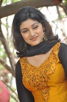 Oviya New Photo Stills